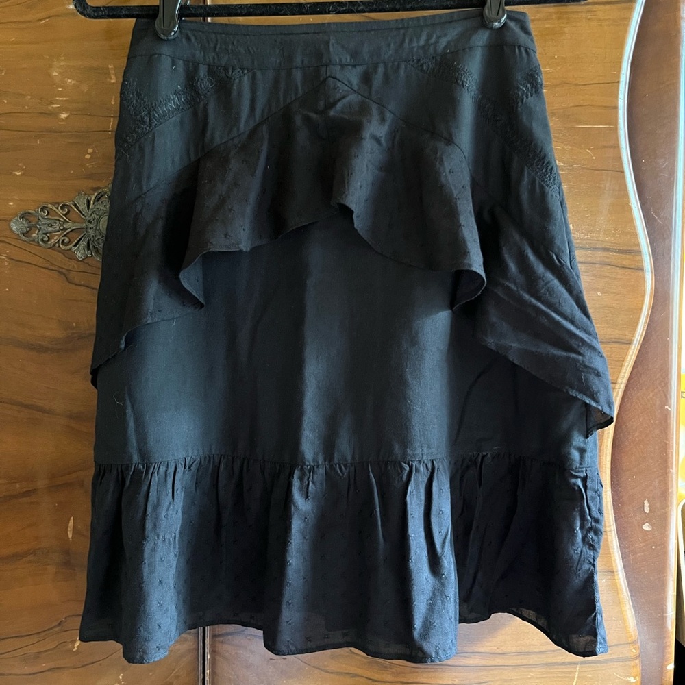 Chic Black Ruffled Skirt